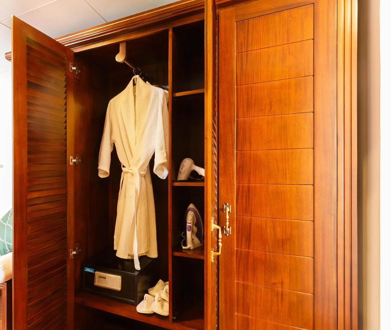 Trillium Boutique City Hotel Colombo 5*,